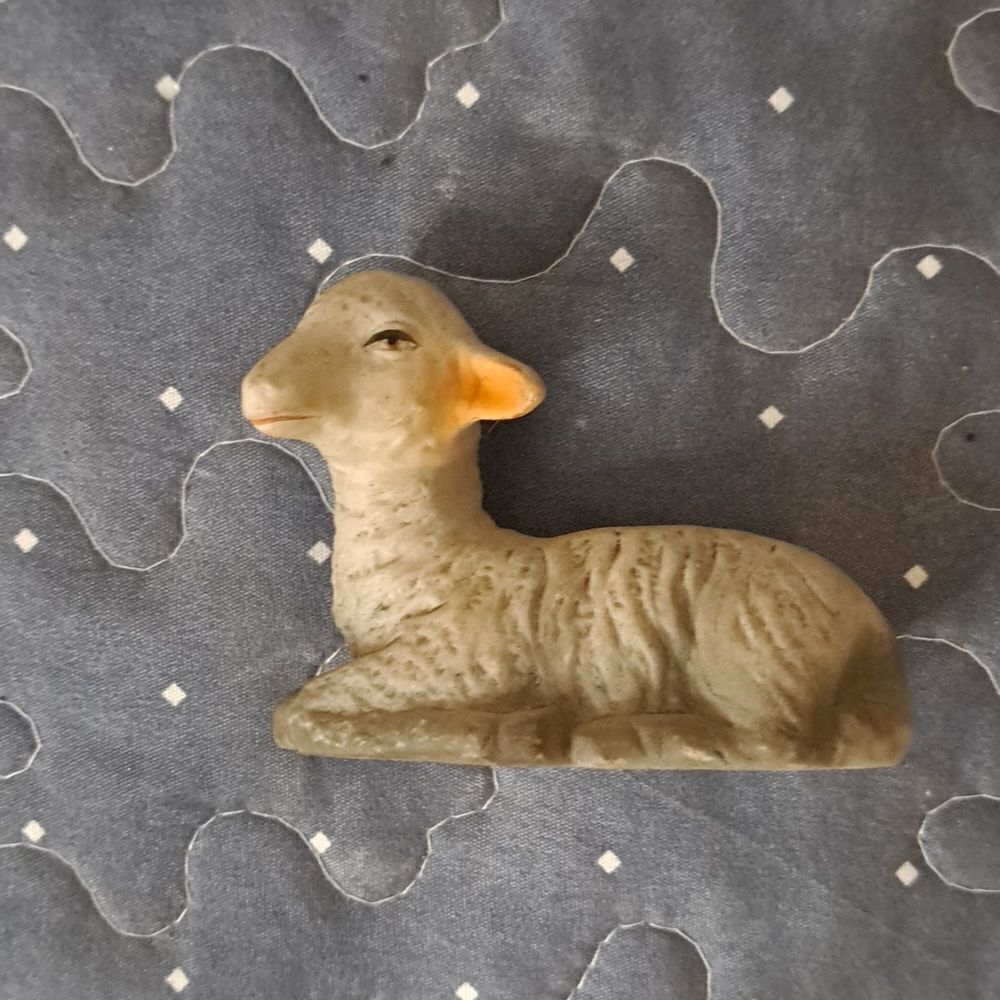 HOMCO Lamb Porcelain Nativity 5216 Figurine
